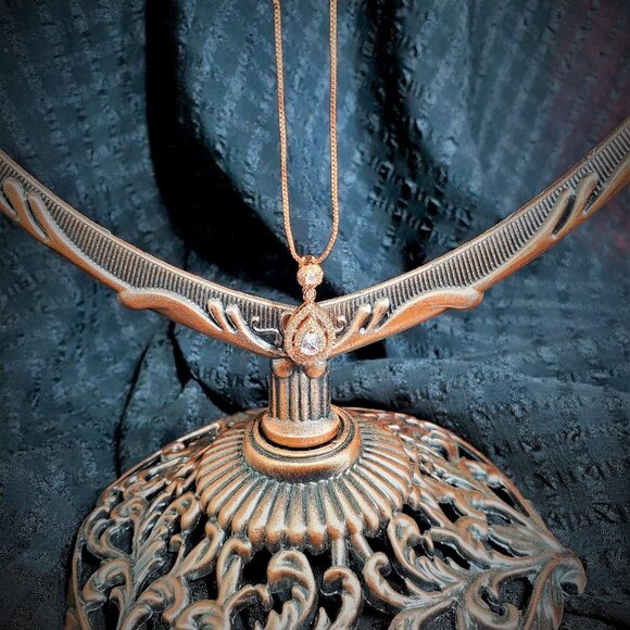 18K Rose Gold & VVSI 2k Diamond & Topaz Necklace - Tear Drop Diamond Color D - Picture 10 of 11